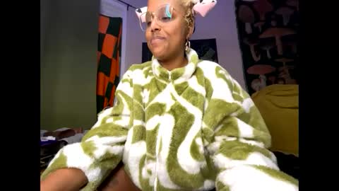 Naomigiirl6 online show from 20, 1, 2025