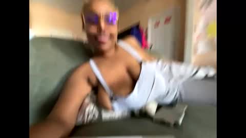 Naomigiirl6 online show from 26, 1, 2025
