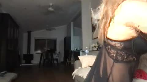 naomirhoades online show from 8, 3, 2025