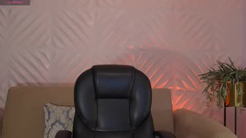 Naomi online show from 18, 3, 2026