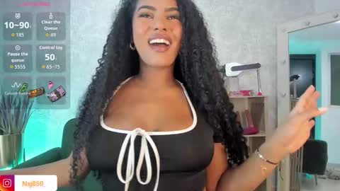 Naomi     online show from 30, 10, 2025