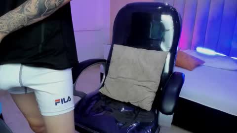 Snapshot of nascary_fox chatting on 19, 2, 2026 Nascary Fox online show from 19, 2, 2026