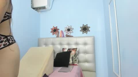 Debora online show from 7, 3, 2026