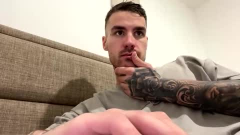 Snapshot of nastyloverz chatting on 19, 11, 2025 Nasty Loverz online show from 19, 11, 2025