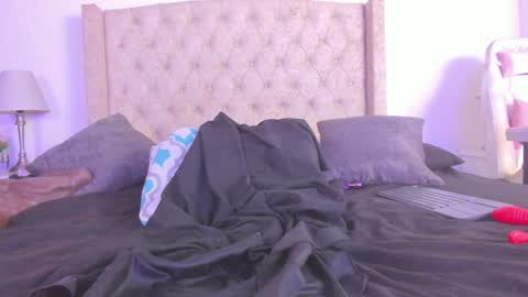 Natalia online show from 9, 1, 2025