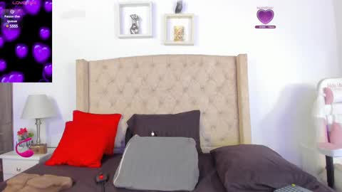 Natalia online show from 5, 3, 2025