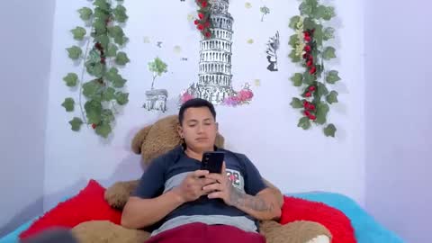 nataliaandjulliam online show from 13, 1, 2026