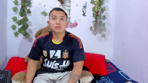 nataliaandjulliam online show from 12, 2, 2026