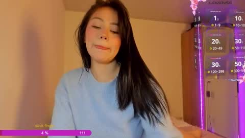 Snapshot of natalie_dream chatting on 5, 11, 2025 natalia online show from 5, 11, 2025