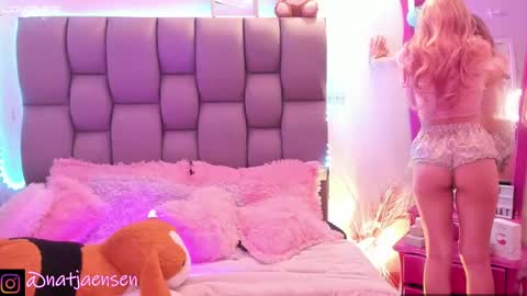       online show from 4, 12, 2024