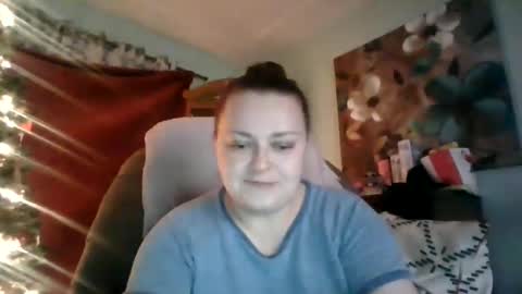 Natalie  online show from 2, 1, 2025