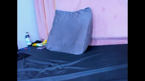 natalieevansx online show from 5, 3, 2025