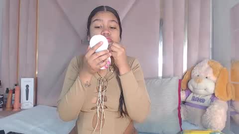 Snapshot of natalieevansx chatting on 3, 12, 2025 natalieevansx online show from 3, 12, 2025