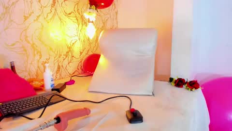 NATALIE online show from 15, 2, 2025