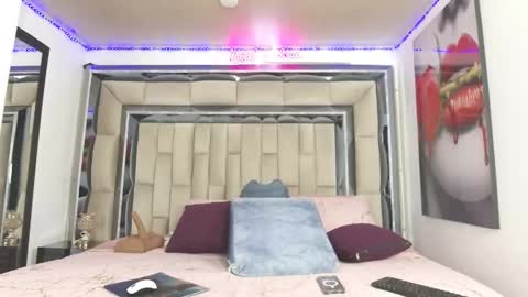 Snapshot of nataly_kydman chatting on 1, 2, 2026 Nataly Kydman online show from 1, 2, 2026