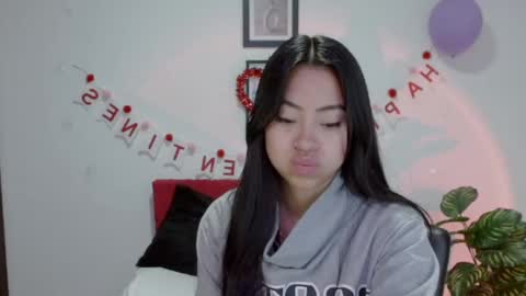 Nataly Escobar online show from 18, 9, 2025