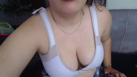natash4naughty online show from 5, 4, 2026