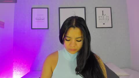  Natasha  online show from 5, 3, 2025