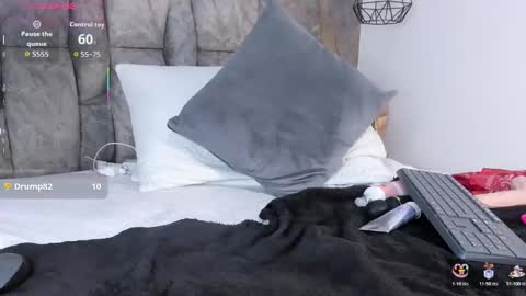 Snapshot of natasha_steele chatting on 4, 2, 2026 natasha online show from 4, 2, 2026