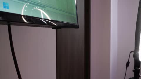 Natasha Vesper  online show from 18, 11, 2025