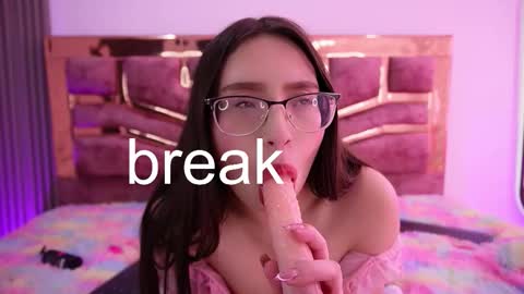 Natasha Vesper  online show from 21, 11, 2025