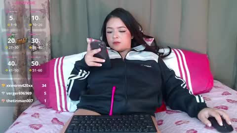 Snapshot of natashagilvegas chatting on 5, 2, 2025 natashagil online show from 5, 2, 2025