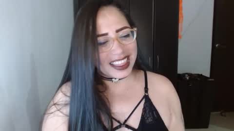 Natasha Smithe  online show from 19, 10, 2025