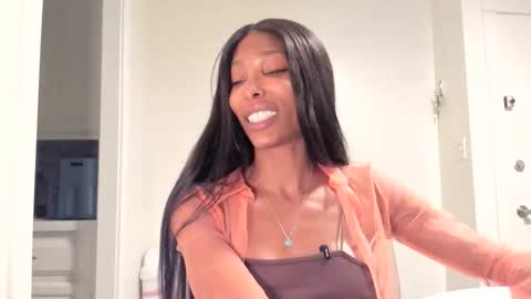 Snapshot of natassiadreamsxxx chatting on 10, 2, 2026 Natassia Dreams online show from 10, 2, 2026