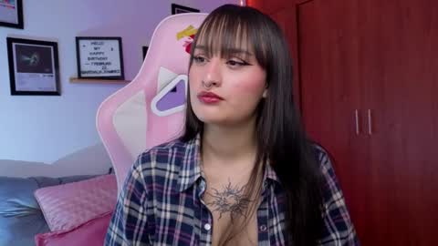 Snapshot of nathalia_ramirez_ chatting on 12, 2, 2026 Nathalia Ramirez online show from 12, 2, 2026