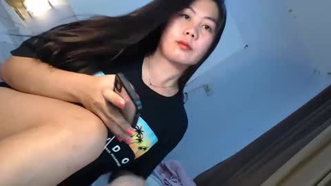 Snapshot of nathalie_hart chatting on 7, 3, 2025 Queen Marga online show from 7, 3, 2025