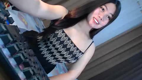 Snapshot of nathalie_hart chatting on 27, 10, 2025 Queen Marga online show from 27, 10, 2025