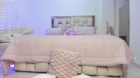    online show from 8, 1, 2025