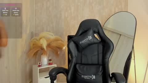 nathalyxx_ online show from 19, 11, 2025