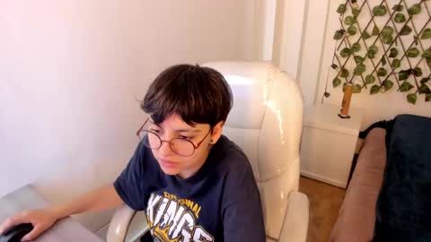 Snapshot of nathalyy_ds chatting on 12, 11, 2025 nathalyy_ds online show from 12, 11, 2025