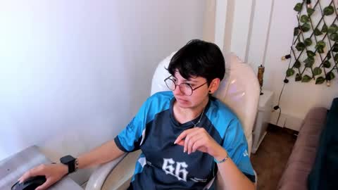 Snapshot of nathalyy_ds chatting on 21, 11, 2025 nathalyy_ds online show from 21, 11, 2025