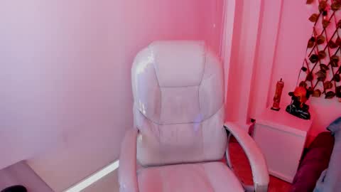 Snapshot of nathalyy_ds chatting on 10, 1, 2026 nathalyy_ds online show from 10, 1, 2026