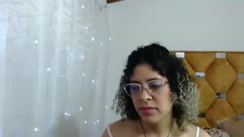 Snapshot of nathy_voyeur chatting on 17, 3, 2026 nathy_voyeur online show from 17, 3, 2026
