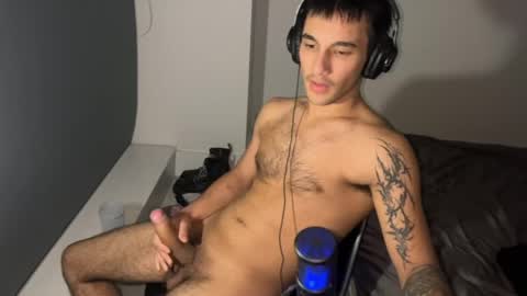 native_boy2 online show from 24, 4, 2026