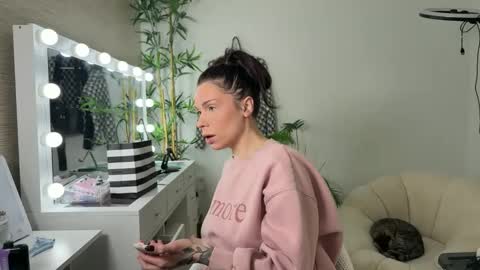 NATTY FIERROS online show from 13, 4, 2026