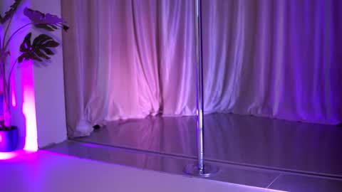 Naty online show from 5, 3, 2026