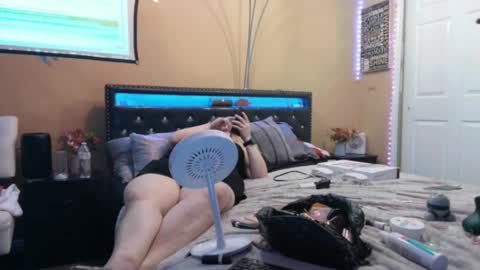 NaughtyNautica   online show from 13, 4, 2026