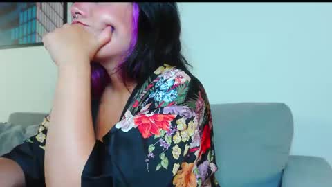 Em  please help me reach 100 thumbs up 3 online show from 26, 7, 2026