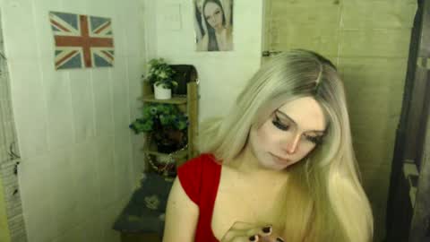 Snapshot of naughty_kim20 chatting on 19, 6, 2026 alexa online show from 19, 6, 2026