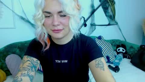 Maria  online show from 30, 10, 2025