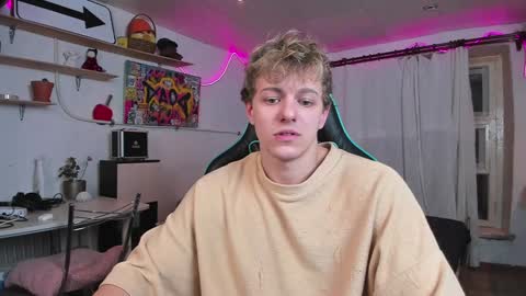 Nik online show from 8, 1, 2025