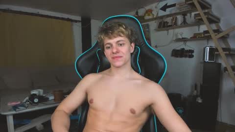 Nik online show from 26, 2, 2025