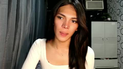 Snapshot of naughty_princess24 chatting on 1, 6, 2026 Ariela online show from 1, 6, 2026