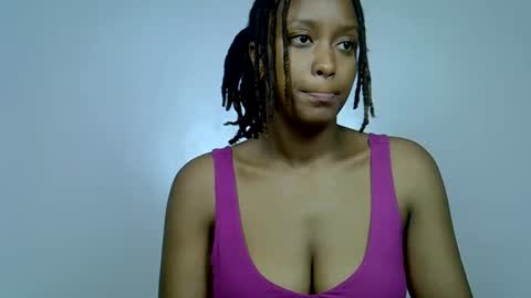 Snapshot of naughty_riri21 chatting on 27, 5, 2026 Riri online show from 27, 5, 2026