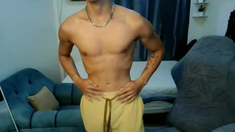 Snapshot of naughtyboylouie chatting on 4, 7, 2026 Loue online show from 4, 7, 2026