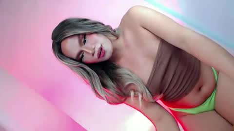 Snapshot of naughtybynight28 chatting on 19, 4, 2026 naughtybynight28 online show from 19, 4, 2026